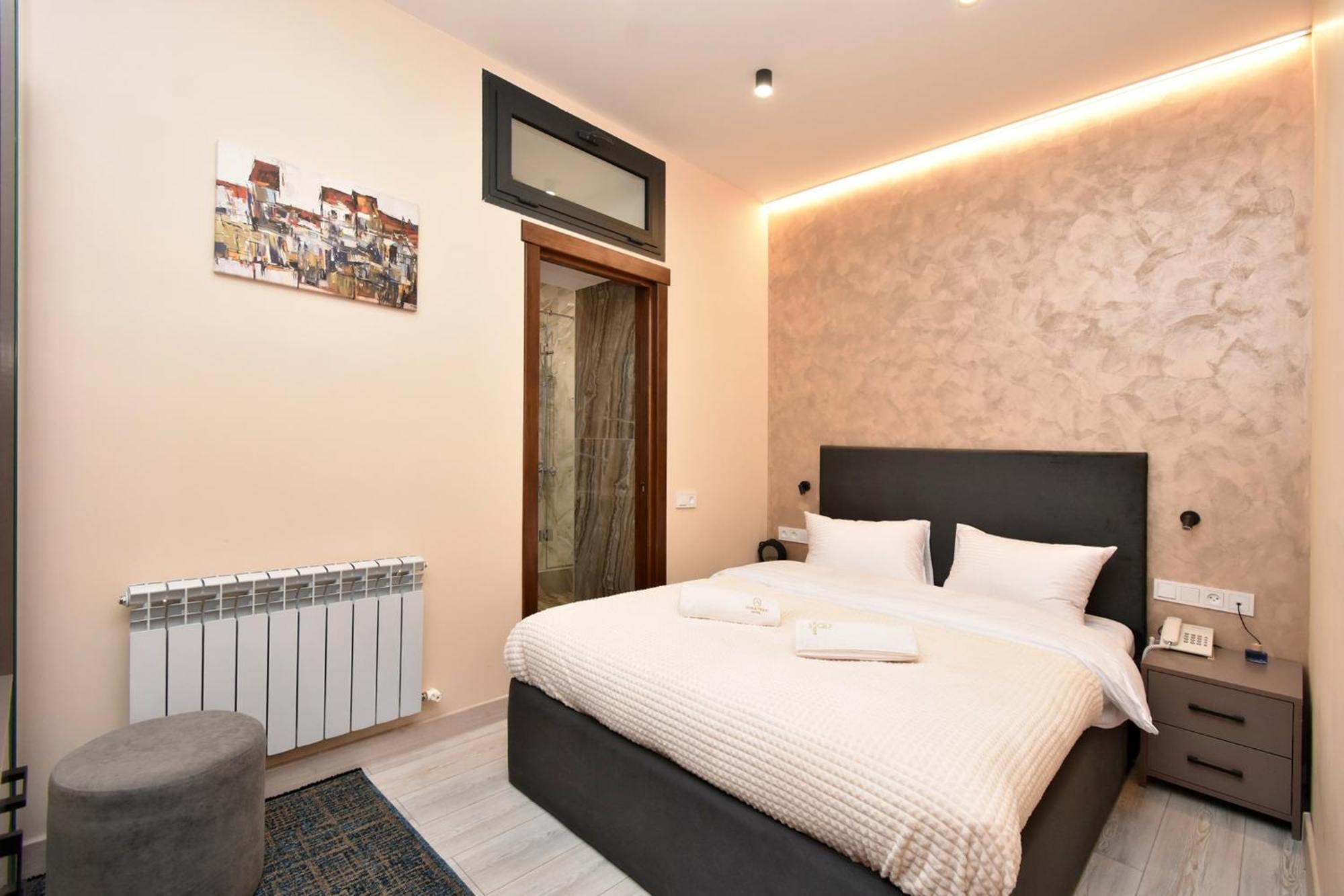 Avenue 23 Boutique Hotel Erevan Esterno foto