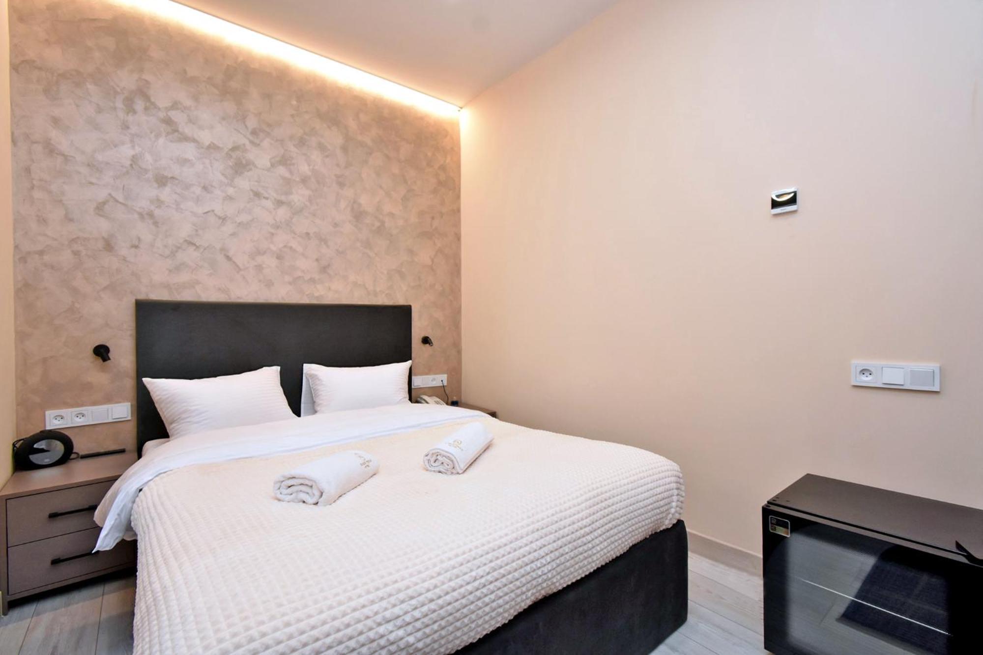 Avenue 23 Boutique Hotel Erevan Esterno foto